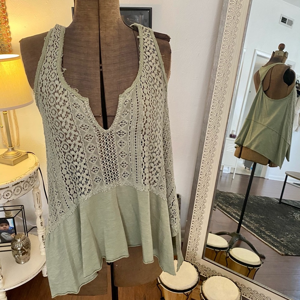 Hollister | Green Tank Top.